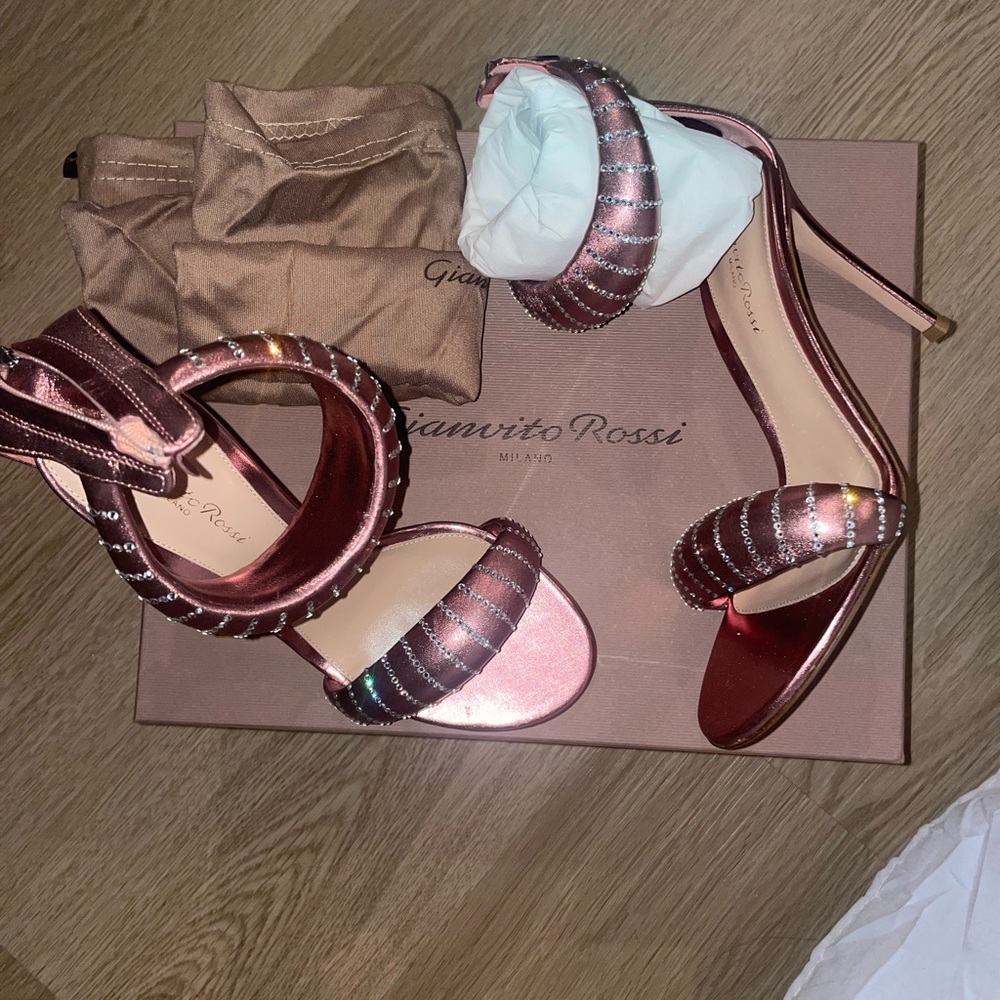 Gianvito Rossi Rose Gold Strappy Heels sz38 100%Auth